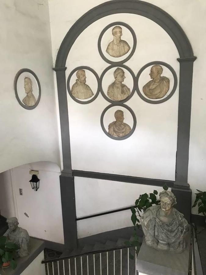 Chiaia Guest House Napoli Bagian luar foto