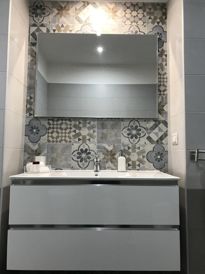 Chiaia Guest House Napoli Bagian luar foto