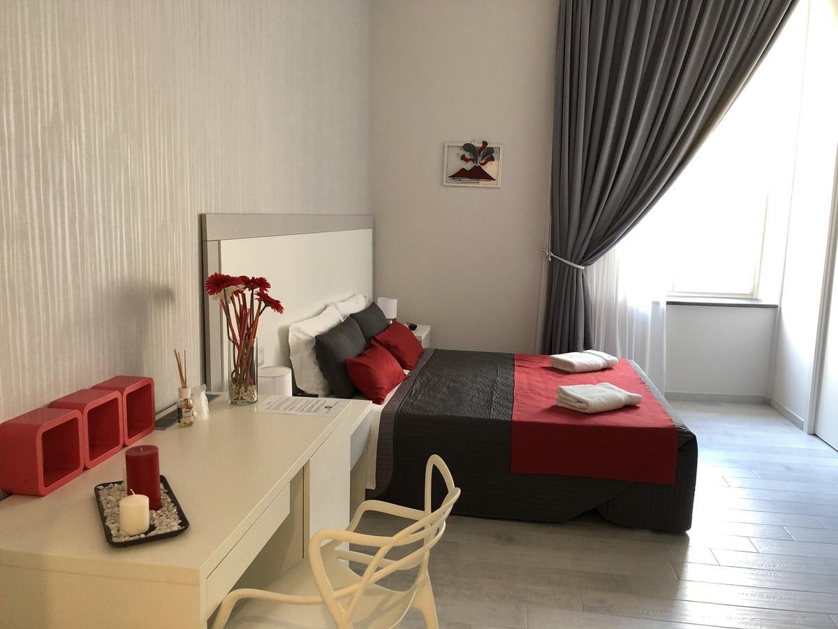 Chiaia Guest House Napoli Bagian luar foto