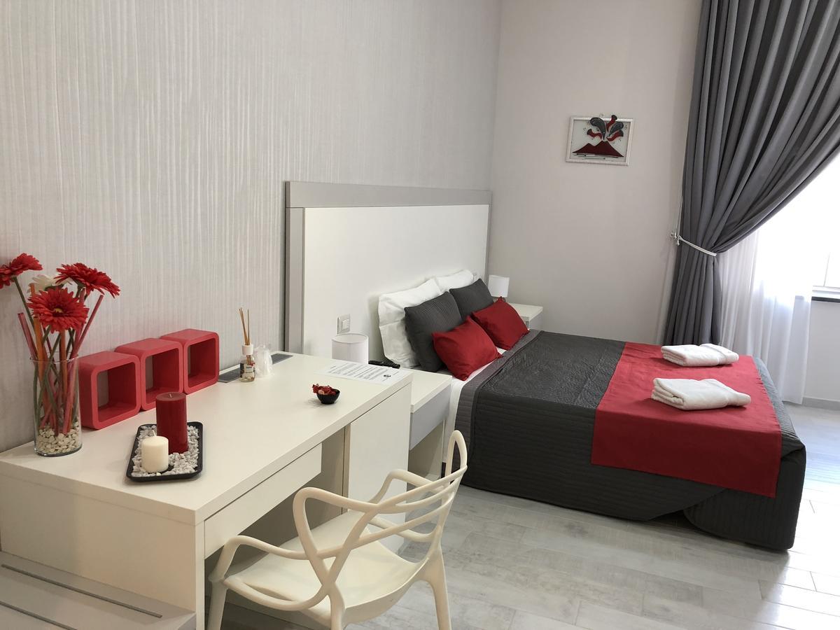 Chiaia Guest House Napoli Bagian luar foto