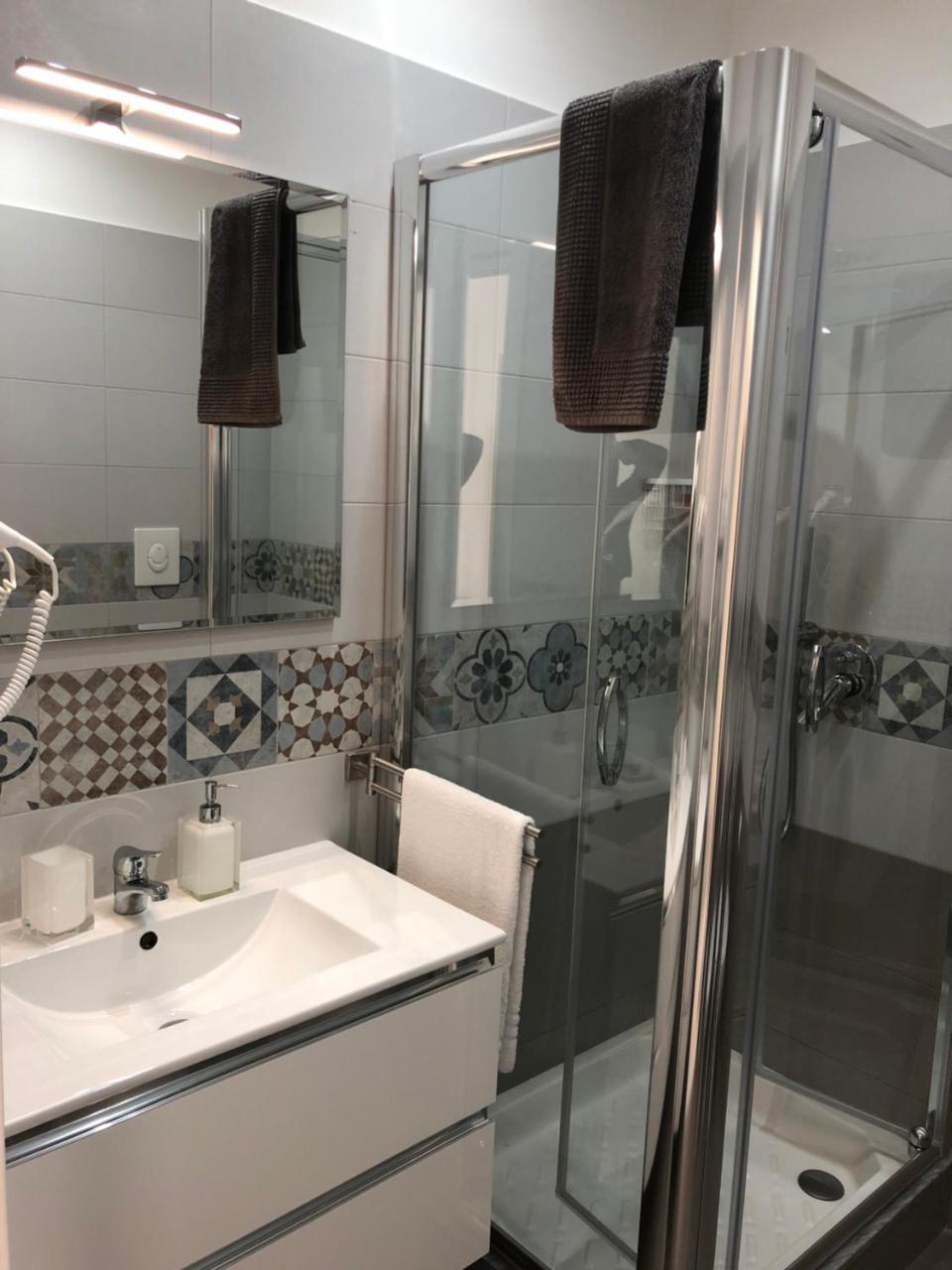 Chiaia Guest House Napoli Bagian luar foto